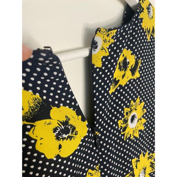 Banana Republic SZ 6 Nvy/White Polka Dot W/ Floral Design - Picture 5 of 11
